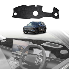 X-CAR dash mat installed on Geely Starray EM-i car dashboard.
